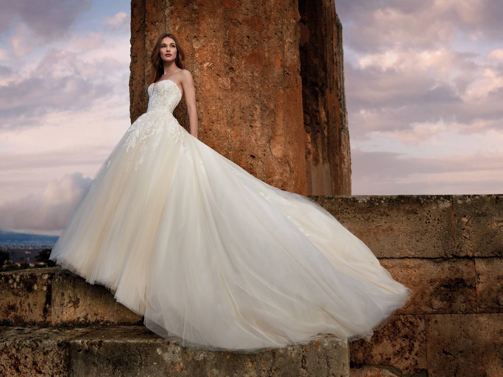 Robe de Mariée  Princesse Pas Cher à Marseille Découvrez Nos Ventes Privées