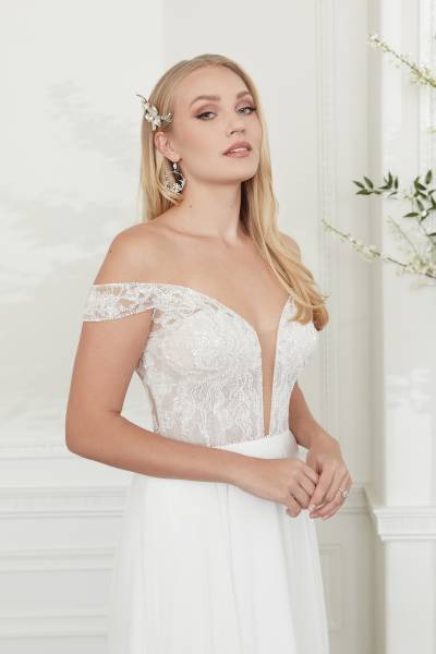 Acheter  et essayer sa robe de mariée de créateur en PACA