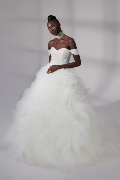 *Robe de mariée  créateur Collection Justin Alexander Signature ref 99189 coloris ivoire/nude en ventes privées