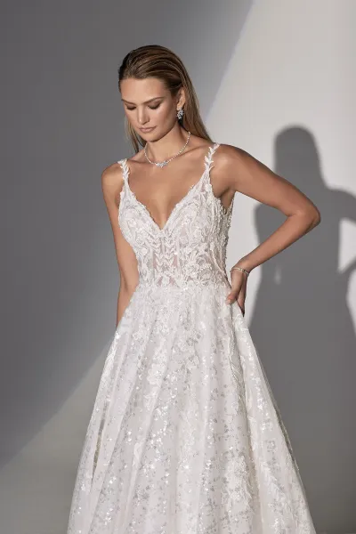 *Robe de mariée  créateur Collection Justin Alexander Signature ref 99236 coloris ivoire/nude en ventes privées