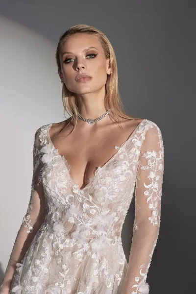 *Robe de mariée  créateur Collection Signature Justin Alexander ref 99247 coloris ivoire/nude en ventes privées