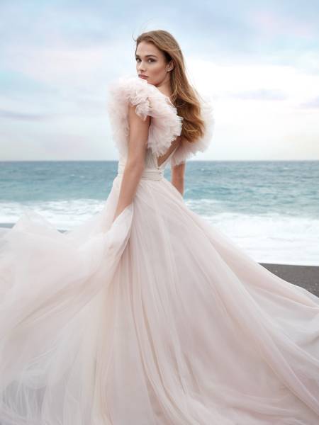 Robe de Mariée Trapèze Prix Accessible à Marseille Ventes Privées Boutique de Mariage