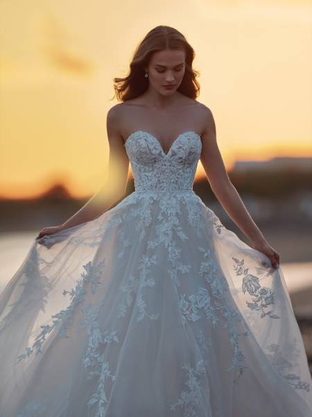 Robe de mariée bustier Calipso Nicole Milano sur marseille proche de Hyères