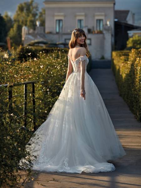 Découvrez Nos Robes de Mariée  Princesse Abordables à Marseille en Ventes Privées