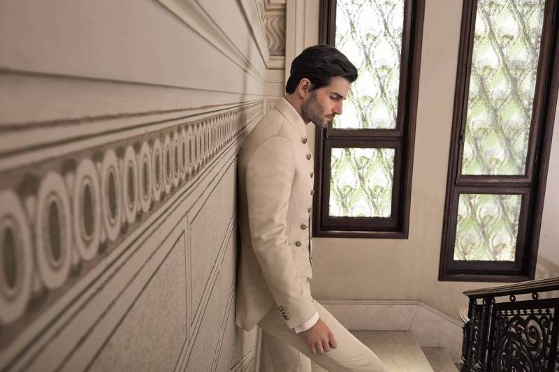 Un Costume de marié 4Pièces  LUIGI BIANCHI À GAGNER !